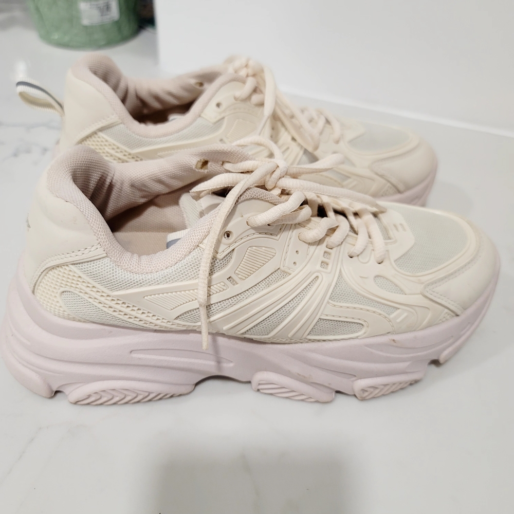 Madden Girl Mightty platform sneakers in  beige /taupe color. Size 8.5 - Picture 12 of 13